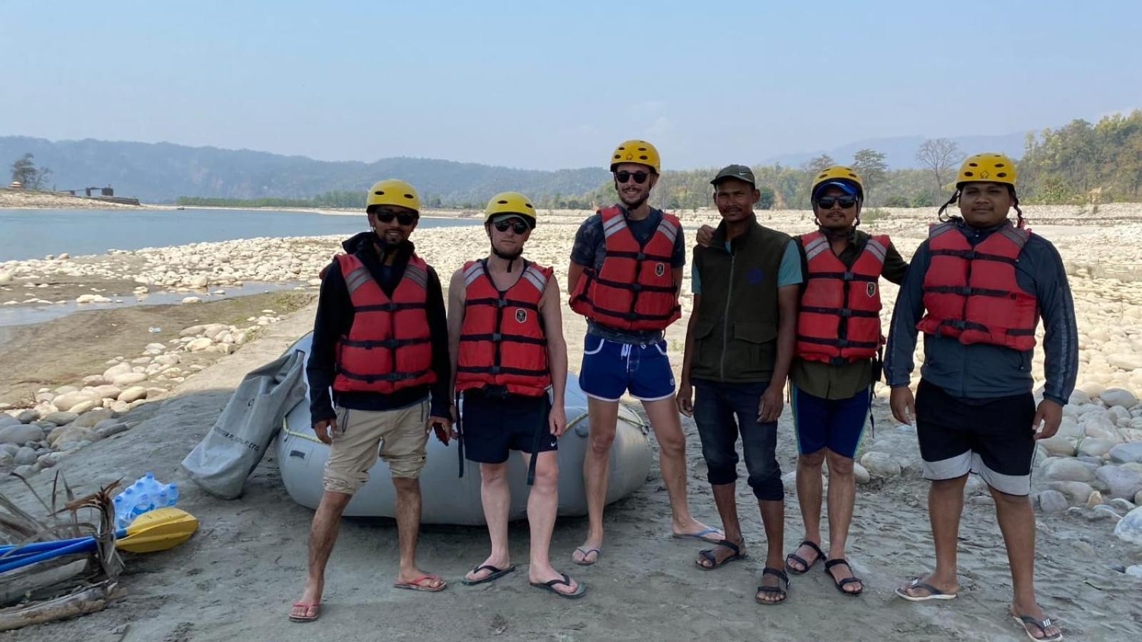 Family House - Bardia National Park Hotel Bardiya Bagian luar foto